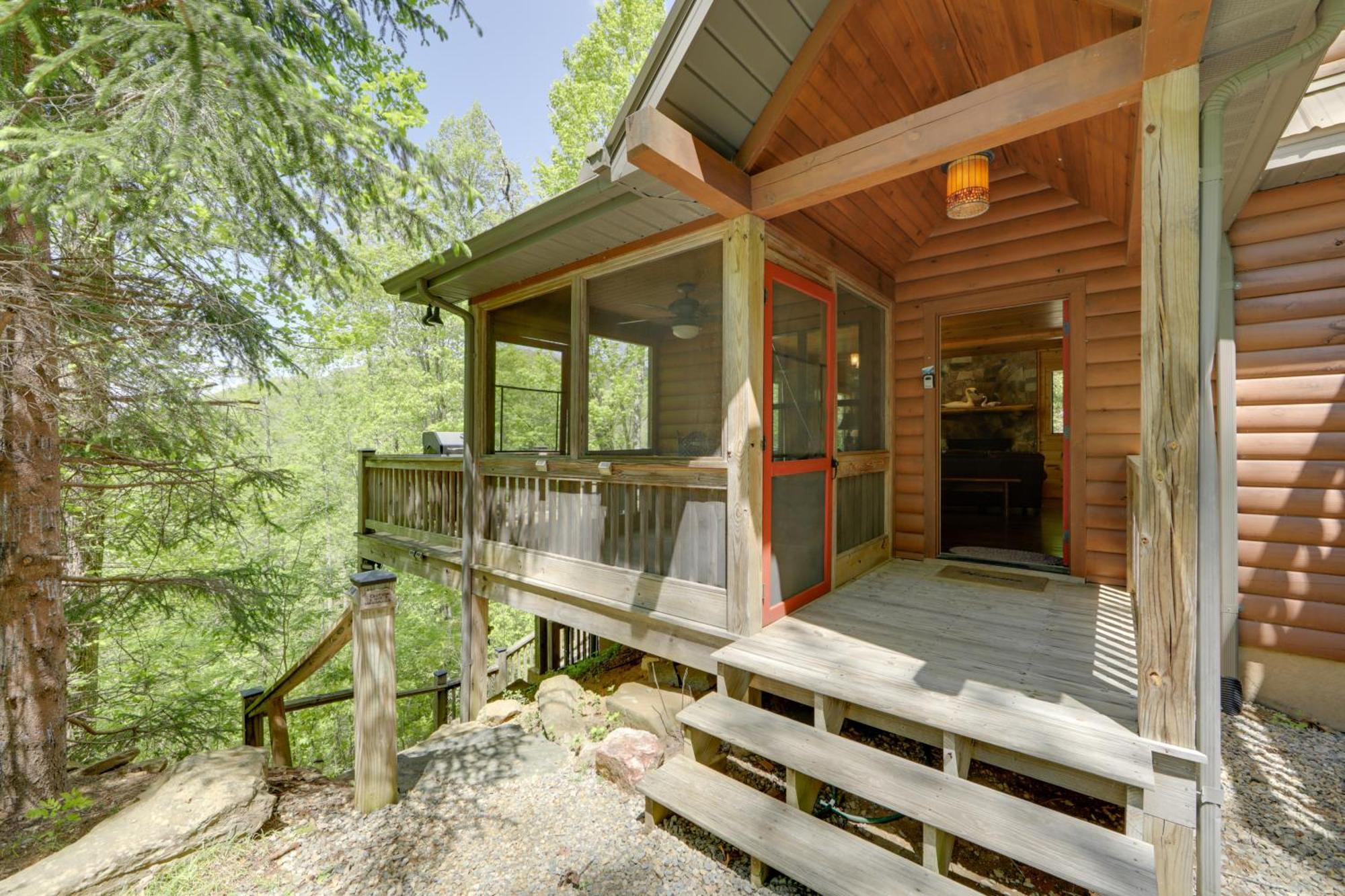Bryson City Cabin With Hot Tub And Mountain Views! エクステリア 写真
