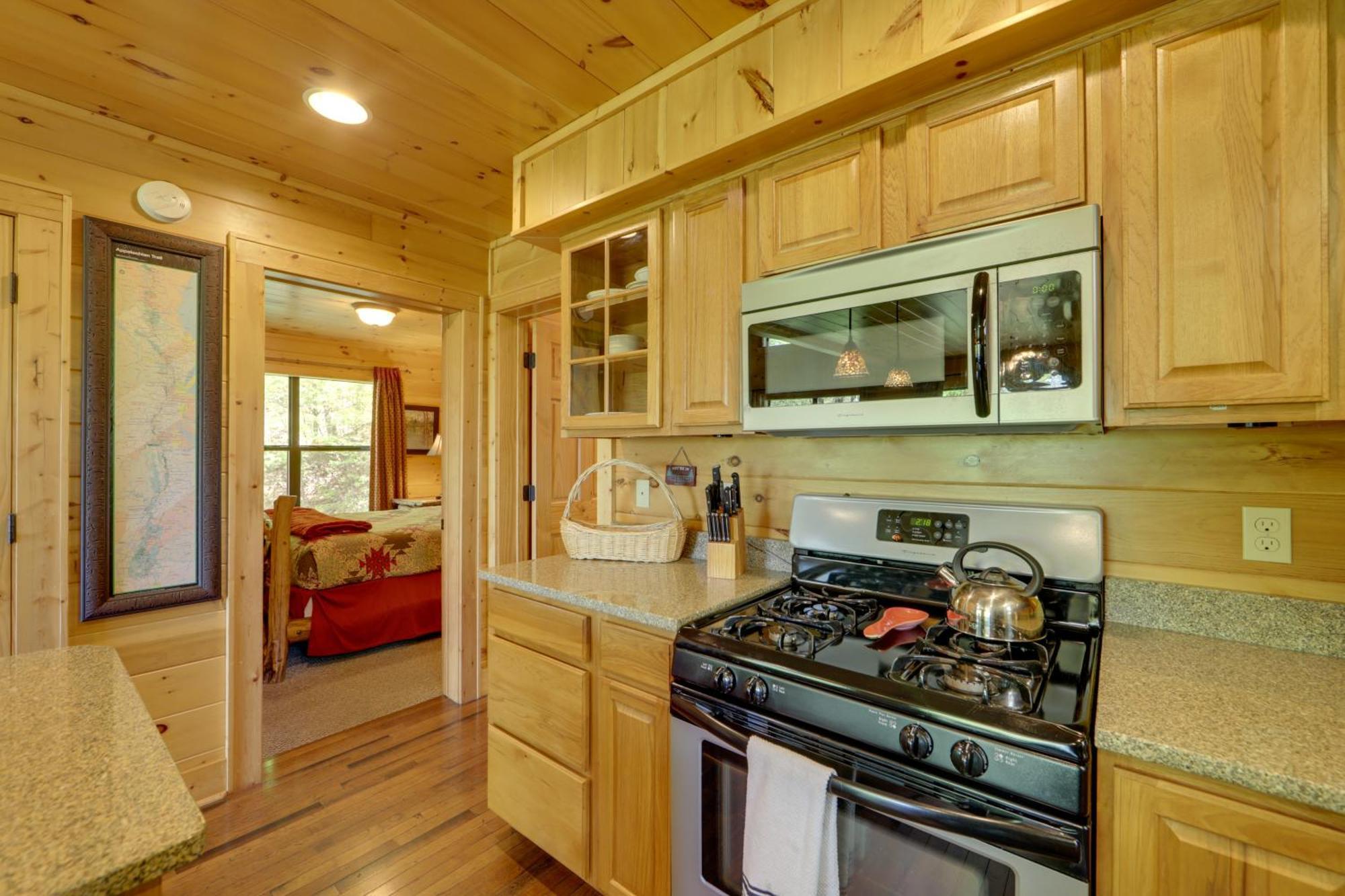 Bryson City Cabin With Hot Tub And Mountain Views! エクステリア 写真