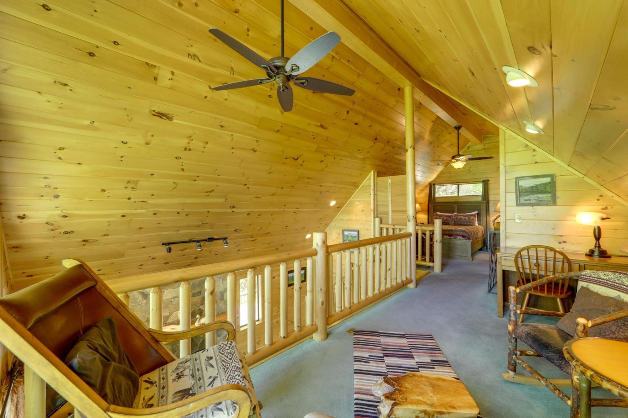Bryson City Cabin With Hot Tub And Mountain Views! エクステリア 写真